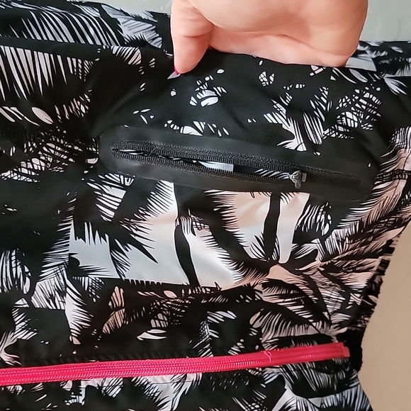 Fabletics Black White  Palm Print Jacket Sz Large - Picture 4 of 10